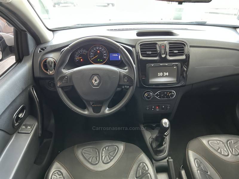 RENAULT - SANDERO - 2019/2020 - Branca - R$ 63.900,00