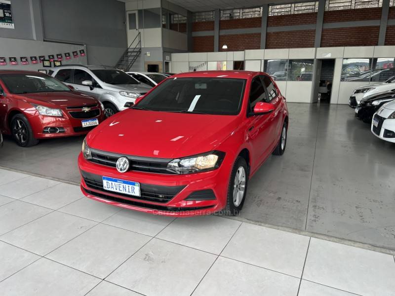 VOLKSWAGEN - POLO - 2019/2020 - Vermelha - R$ 71.900,00