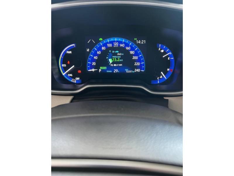 TOYOTA - COROLLA - 2022/2023 - Branca - R$ 149.900,00