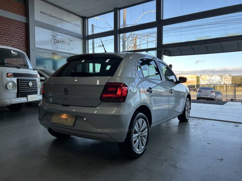 VOLKSWAGEN - GOL - 2021/2022 - Prata - R$ 63.900,00