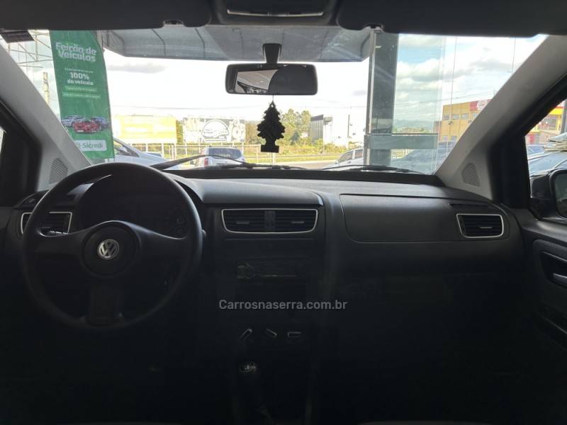 VOLKSWAGEN - FOX - 2011/2012 - Preta - R$ 33.900,00