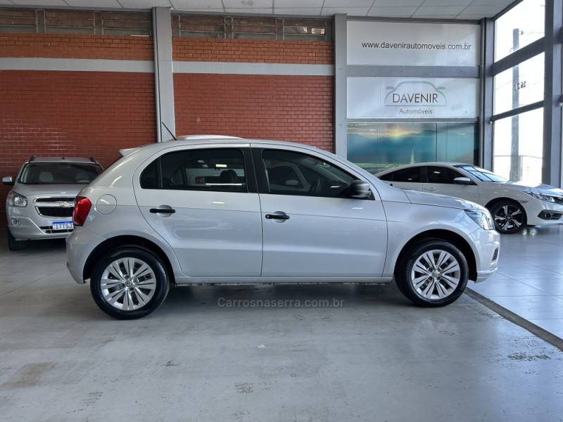 VOLKSWAGEN - GOL - 2021/2022 - Prata - R$ 63.900,00