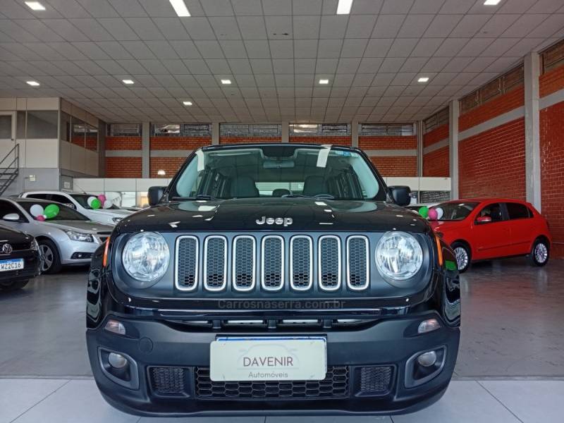 JEEP - RENEGADE - 2015/2016 - Preta - R$ 67.900,00